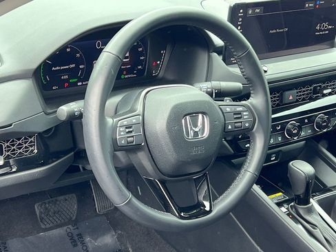 Used 2025 Honda Accord EX-L image 10