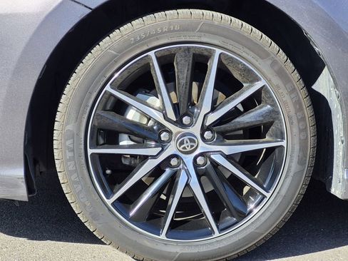 Used 2024 Toyota Camry SE image 7