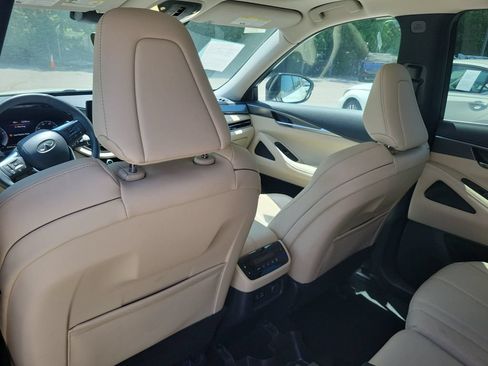 Used 2023 INFINITI QX60 Luxe AWD/4WD image 11