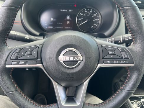 Certified 2023 Nissan Kicks SR w/ SR Premium Package FWD image 62