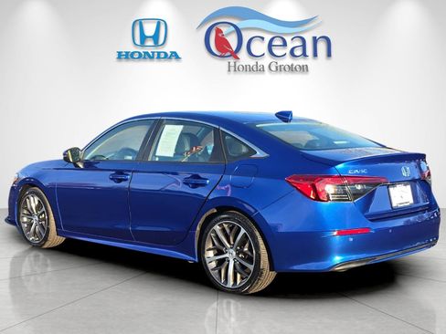 Used 2022 Honda Civic Touring image 5