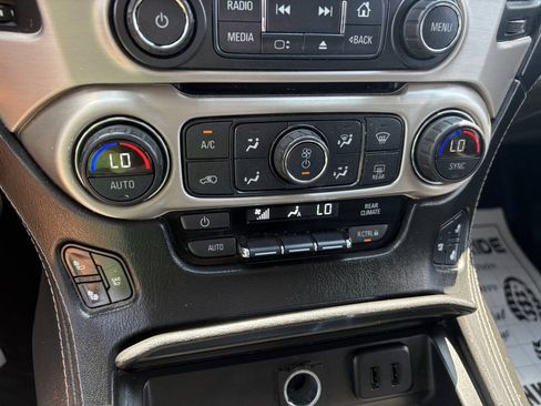Used 2016 GMC Yukon Denali w/ Open Road Package RWD image 35