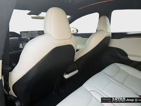 Used 2022 Tesla Model S Plaid image 29