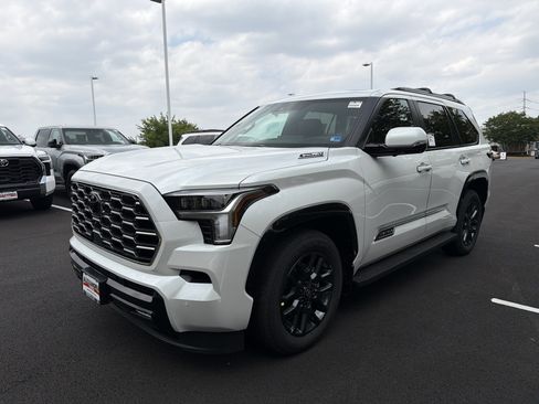 New 2026 Toyota Sequoia Platinum AWD/4WD image 1