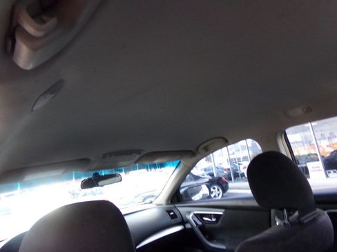 Used 2013 Nissan Altima 2.5 S image 16