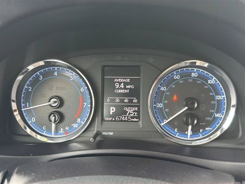 Used 2017 Toyota Corolla LE w/ Carpet Mat Package (TMS) FWD image 22