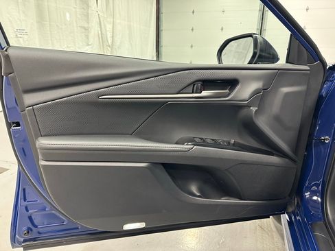 Used 2025 Toyota Camry XSE image 8