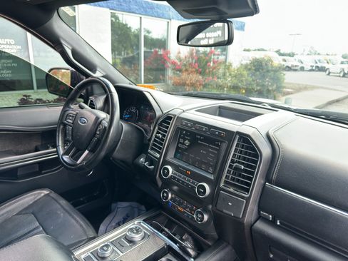 Used 2019 Ford Expedition Max Limited w/ Driver Assistance Package AWD/4WD image 13