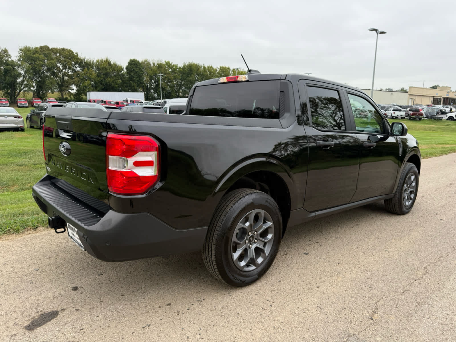 Used 2026 Ford Maverick XLT w/ 4K Tow Package AWD/4WD image 18