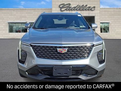 Certified 2025 Cadillac XT4 Premium Luxury image 3