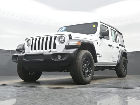 Used 2023 Jeep Wrangler Unlimited Sport image 25