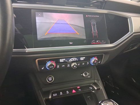 Used 2023 Audi Q3 2.0T Premium w/ Black Optic Sport Package image 24