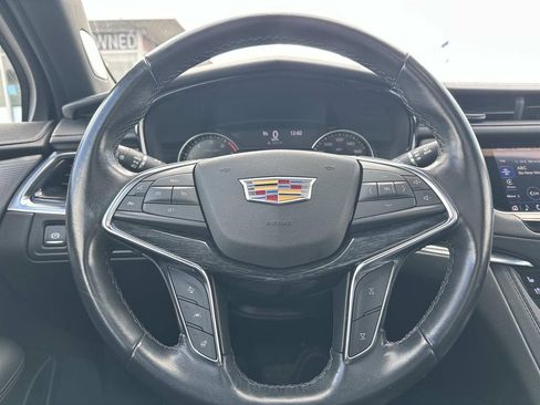 Used 2023 Cadillac XT5 Premium Luxury image 21