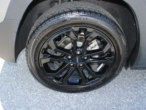 Used 2021 GMC Terrain SLE w/ Elevation Edition FWD image 13