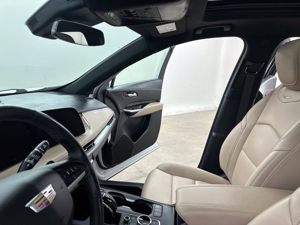 Certified 2024 Cadillac XT4 Premium Luxury AWD/4WD image 34