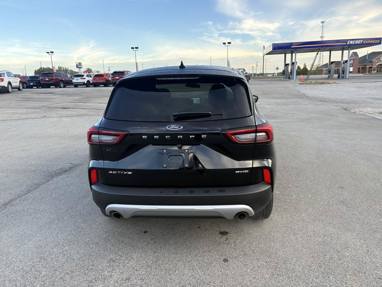 Used 2025 Ford Escape Active w/ Cold Weather Package AWD/4WD image 4