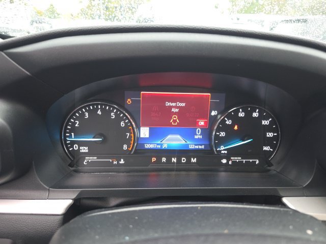 Used 2020 Ford Explorer XLT w/ Equipment Group 202A AWD/4WD image 13