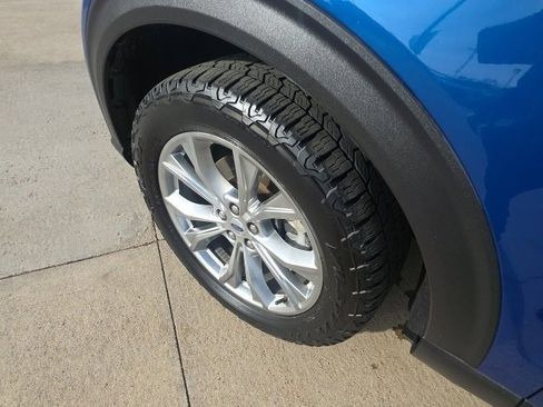 Used 2020 Ford Explorer XLT w/ Equipment Group 202A image 10