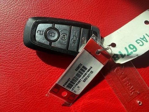 Used 2017 Ford F250 Platinum w/ Platinum Ultimate Package image 50