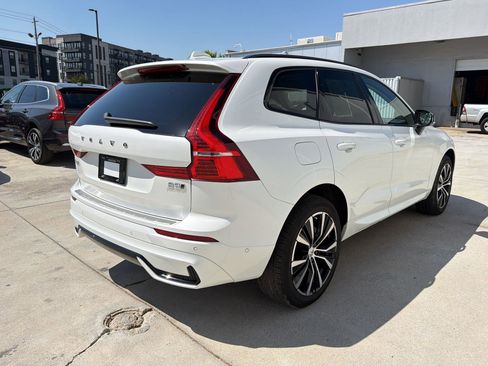 Used 2023 Volvo XC60 B5 Plus w/ Climate Package image 9