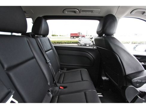 Used 2023 Mercedes-Benz Metris Passenger image 13