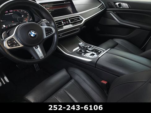 Used 2022 BMW X7 M50i w/ Dynamic Handling Package AWD/4WD image 12