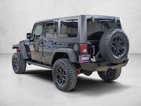 Used 2012 Jeep Wrangler Unlimited Rubicon w/ Connectivity Group image 7