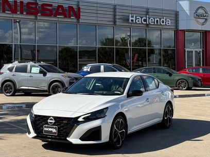 New 2025 Nissan Altima 2.5 SR