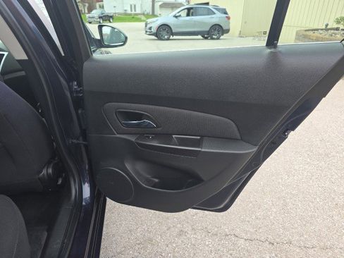 Used 2014 Chevrolet Cruze LT image 35