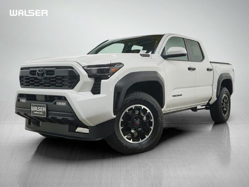 Used 2026 Toyota Tacoma TRD Off-Road AWD/4WD image 1