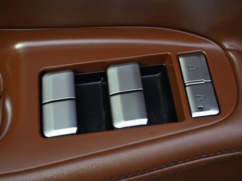 Used 2025 Lincoln Navigator Reserve AWD/4WD image 24