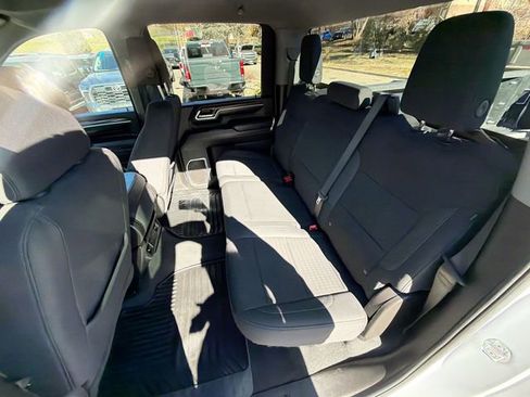 Used 2024 Chevrolet Silverado 2500 LT image 24