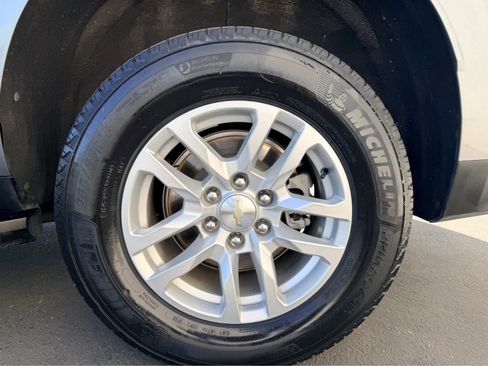 Used 2022 Chevrolet Tahoe LS RWD image 11