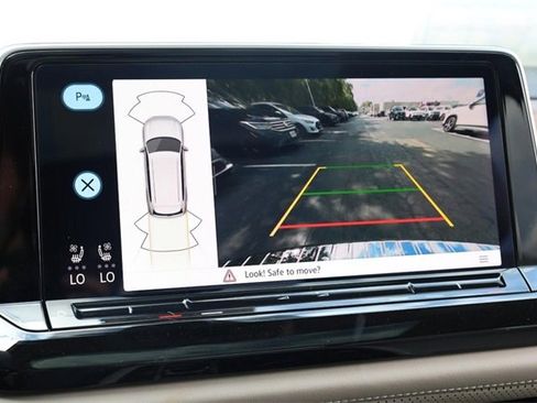 New 2026 Volkswagen Atlas SE image 16