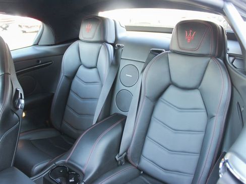 Used 2018 Maserati GranTurismo Sport image 12