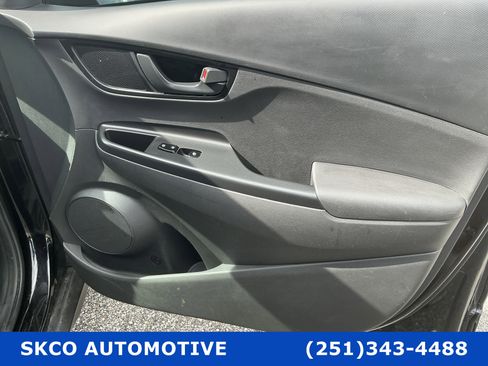 Used 2021 Hyundai Kona SEL w/ Cargo Package FWD image 12