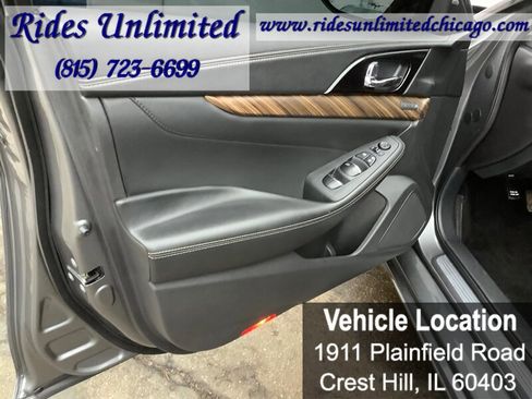 Used 2017 Nissan Maxima Platinum image 15