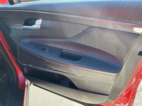 Used 2023 Hyundai Santa Fe SEL w/ Premium Package image 13