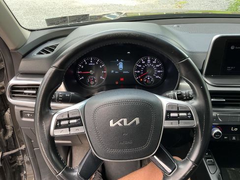Used 2022 Kia Telluride S AWD/4WD image 12