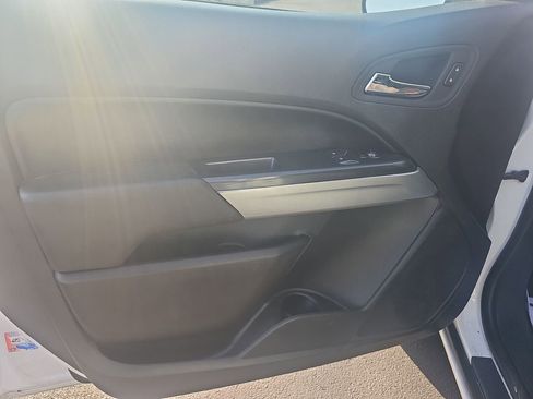 Used 2022 Chevrolet Colorado LT w/ Fleet Safety Package image 15