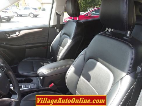 Used 2022 Ford Escape SEL image 24