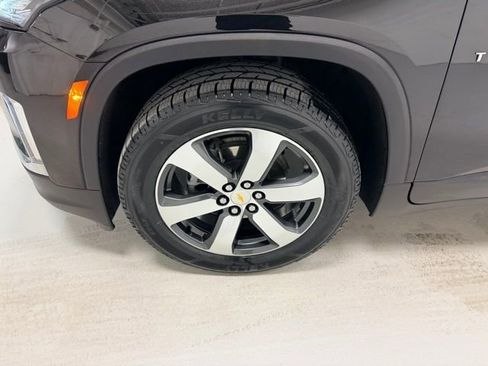 Certified 2023 Chevrolet Traverse LT w/ LT Premium Package image 20