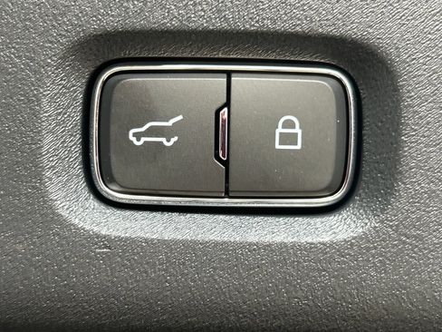 New 2027 Ford Expedition Platinum w/ Stealth Appearance Package AWD/4WD image 14