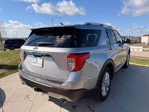 Used 2020 Ford Explorer Limited w/ Class III Trailer Tow Package image 5