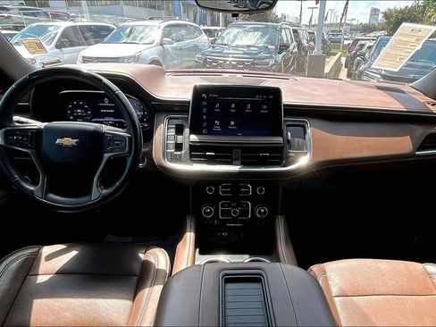 Used 2024 Chevrolet Suburban High Country w/ Advanced Technology Package AWD/4WD image 14