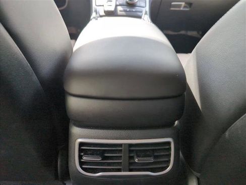 Certified 2023 Hyundai Santa Fe SEL w/ Premium Package image 20