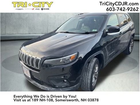 Used 2019 Jeep Cherokee Latitude Plus w/ Cold Weather Group image 1