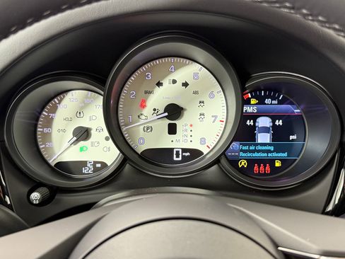 New 2026 Porsche Macan S image 24