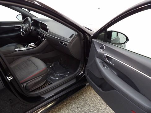 Used 2021 Hyundai Sonata SEL Plus w/ Tech Package FWD image 12
