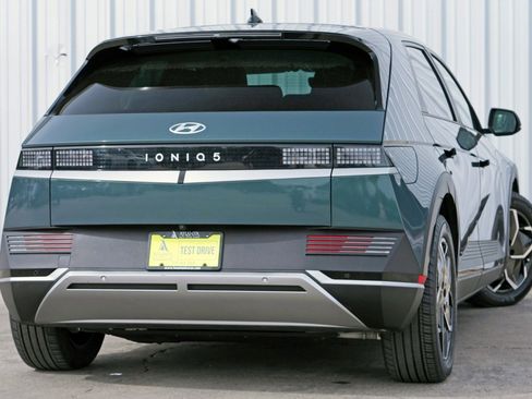 Used 2023 Hyundai Ioniq 5 SEL w/ Cargo Package image 4